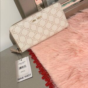 Nine West White and Tan Wallet
